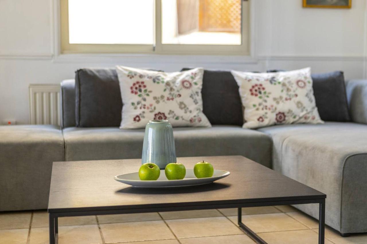 Beachfront Villa Carpe Diem Kiti 外观 照片