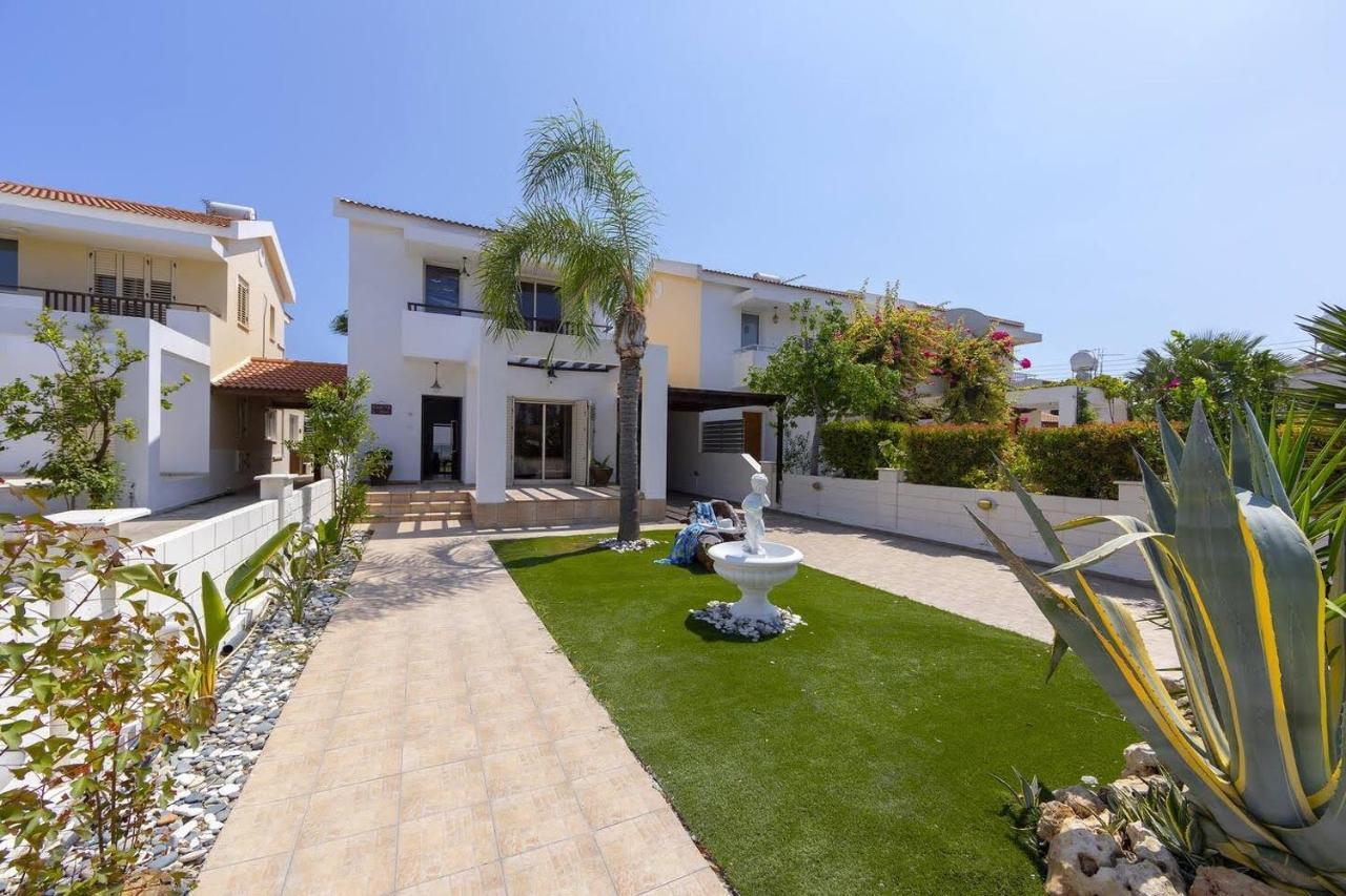 Beachfront Villa Carpe Diem Kiti 外观 照片