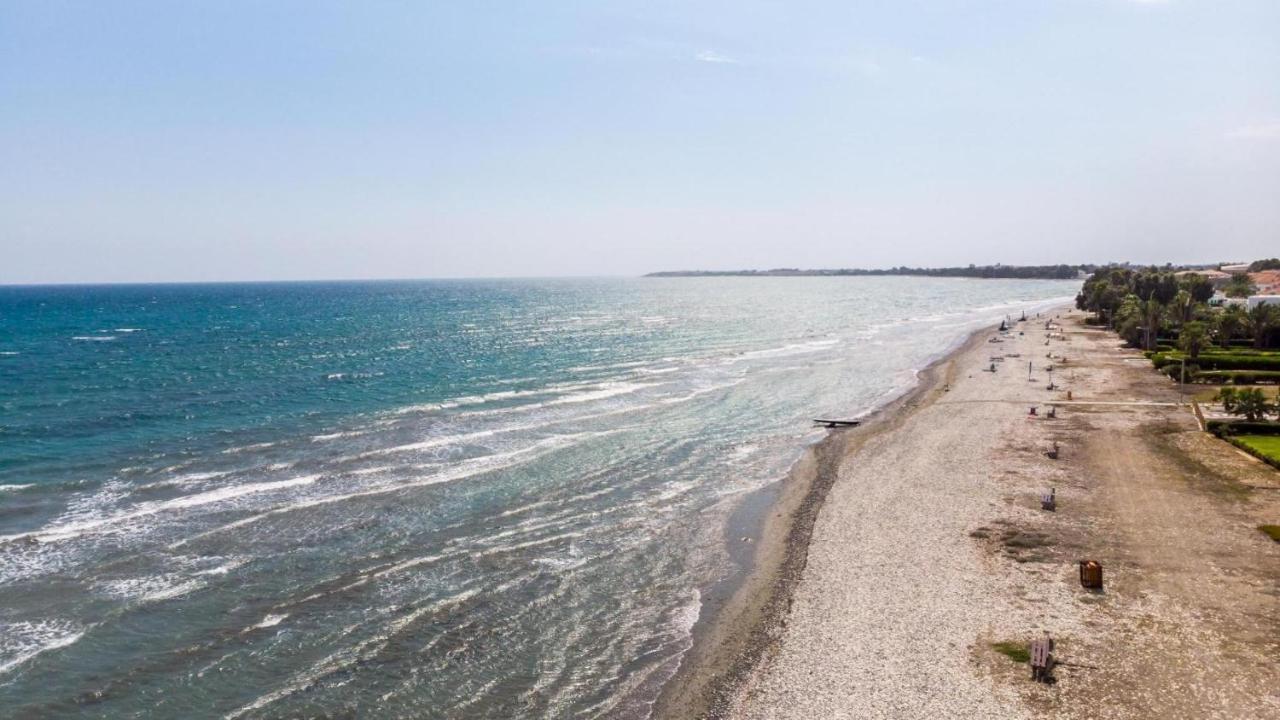 Beachfront Villa Carpe Diem Kiti 外观 照片